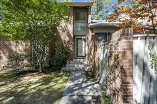 1 Gardenwood Ct, Columbia, SC 29209 - Photo 3