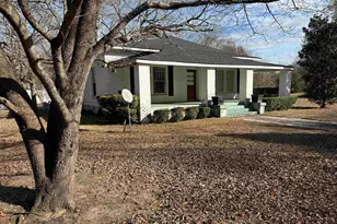 304 Blackmon St N, Bethune, SC 29009 - Photo 1