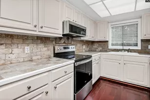 806 Village Ln, Columbia, SC 29212 - Photo 33