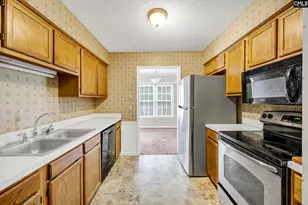 80 N Lake Pointe Dr, Columbia, SC 29229 - Photo 5