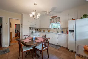 422 Haynsworth St, Sumter, SC 29150 - Photo 9