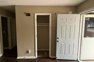 709 Meadowlake Dr, Columbia, SC 29203 - Photo 17