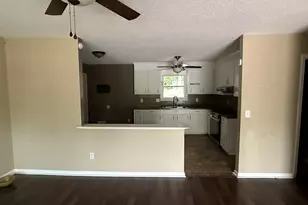 709 Meadowlake Dr, Columbia, SC 29203 - Photo 3