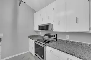 2405 Rainbow Dr, West Columbia, SC 29169 - Photo 11