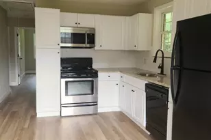 105 Tucker Mill Cir, Saint Matthews, SC 29135 - Photo 3