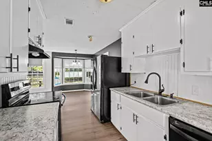 307 W Royal Tower Dr, Irmo, SC 29063 - Photo 9