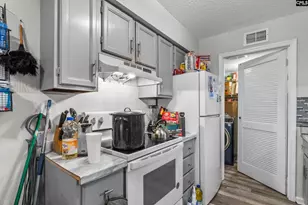 1401 Elmtree Rd, Columbia, SC 29209 - Photo 9