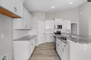 1351 Montford Dr, Elgin, SC 29045 - Photo 7