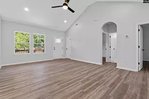 2904 S Partridge Cir, Hopkins, SC 29061 - Photo 5