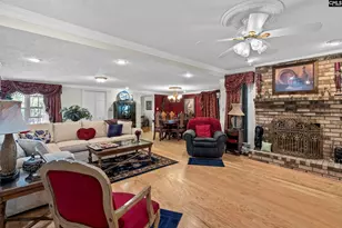 1028 Edgefield Ave NW, Aiken, SC 29801 - Photo 9