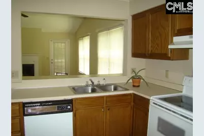 79 N Lake Pointe, Columbia, SC 29229 - Photo 3