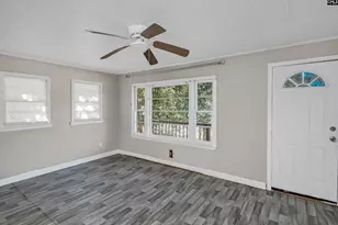 1514 Lewis St, Camden, SC 29020 - Photo 9