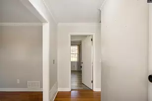 107 Cherry Ln, Cayce, SC 29033 - Photo 3