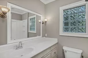 2728 Holt Dr, Columbia, SC 29205 - Photo 13