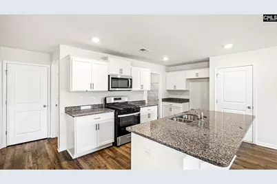 1047 Rampart Court, Lugoff, SC 29078 - Photo 3