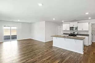 1047 Rampart Ct, Lugoff, SC 29078 - Photo 11