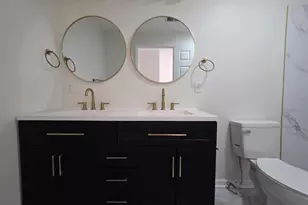 416 Thames St, Manning, SC 29102 - Photo 11