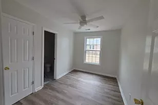 416 Thames St, Manning, SC 29102 - Photo 13