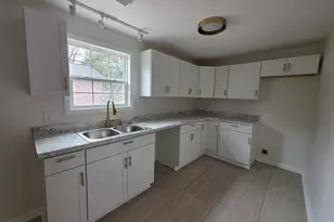 416 Thames St, Manning, SC 29102 - Photo 31