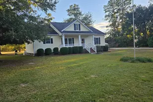 2933 Waters Road B, Bethune, SC 29009 - Photo 5