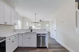 1518 Hall Rd, Cassatt, SC 29032 - Photo 15