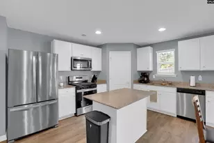 135 Savannah Wood Rd, Hopkins, SC 29061 - Photo 13