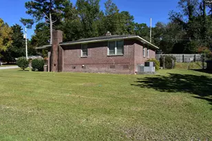 103 Hutto Ct, Columbia, SC 29204 - Photo 5