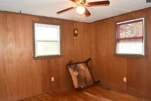 2402 Rosalyn Dr, Newberry, SC 29108 - Photo 13