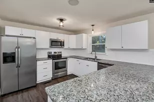 207 Baymore Ln, Columbia, SC 29212 - Photo 9