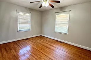 215 Mill St, Saint Matthews, SC 29135 - Photo 7