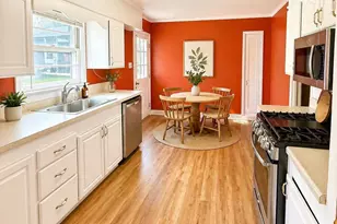 215 Mill St, Saint Matthews, SC 29135 - Photo 5