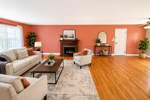 215 Mill St, Saint Matthews, SC 29135 - Photo 3