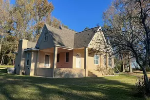 172 S Pine St, Batesburg, SC 29006 - Photo 1