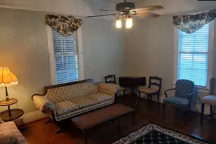 207 York St, Camden, SC 29020 - Photo 3