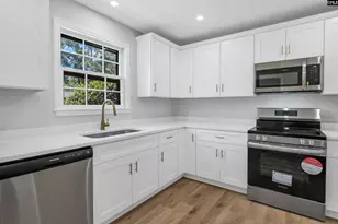 141 Jefferson Pl, Columbia, SC 29212 - Photo 13