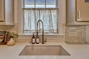 147 Glade Spring Dr, Lexington, SC 29072 - Photo 9