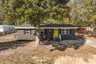 1851 McMichael St, Orangeburg, SC 29115 - Photo 1