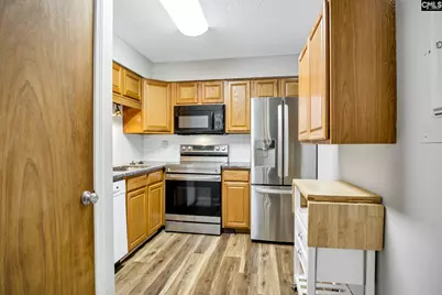 1825 Saint Julian Place 9B, Columbia, SC 29204 - Photo 7