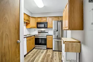 1825 Saint Julian Pl 9B, Columbia, SC 29204 - Photo 7