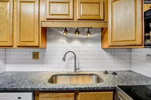 1825 Saint Julian Pl 9B, Columbia, SC 29204 - Photo 9