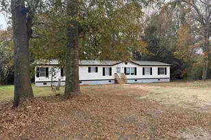 409 Palm Harbor Dr, Orangeburg, SC 29115 - Photo 1