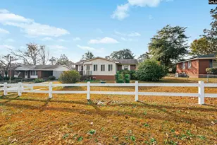 2132 Porter Dr, Columbia, SC 29209 - Photo 1