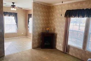 139 Harbors End Dr, Saluda, SC 29138 - Photo 19