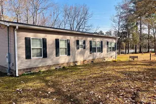 139 Harbors End Dr, Saluda, SC 29138 - Photo 3