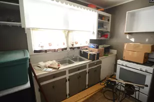 560 Oak St, Winnsboro, SC 29180 - Photo 3