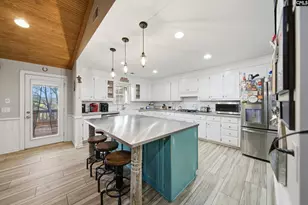 1381 Mike Stuck Rd, Little Mountain, SC 29075 - Photo 9