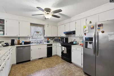 125 Robin Forest Drive, West Columbia, SC 29170 - Photo 9