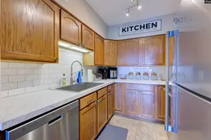 619 King Street 710, Columbia, SC 29205 - Photo 13