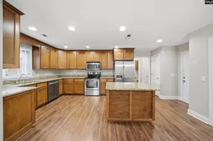 2490 Navigator Cir, Dalzell, SC 29040 - Photo 11