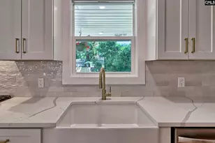 900 Michaelmas (Aka &quot m&quot Ave) Ave, Cayce, SC 29033 - Photo 11